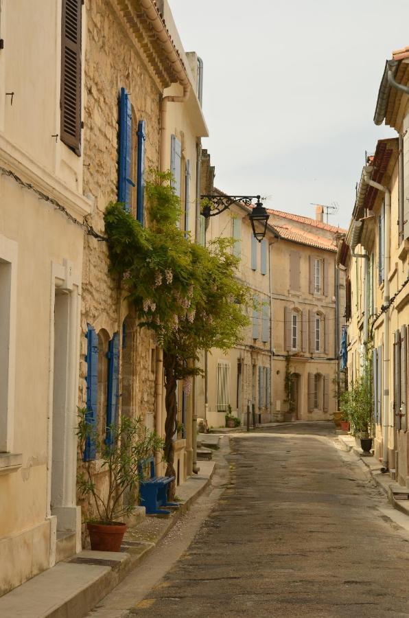 Aux Pieds Des Arenes Apartment Arles Exterior photo